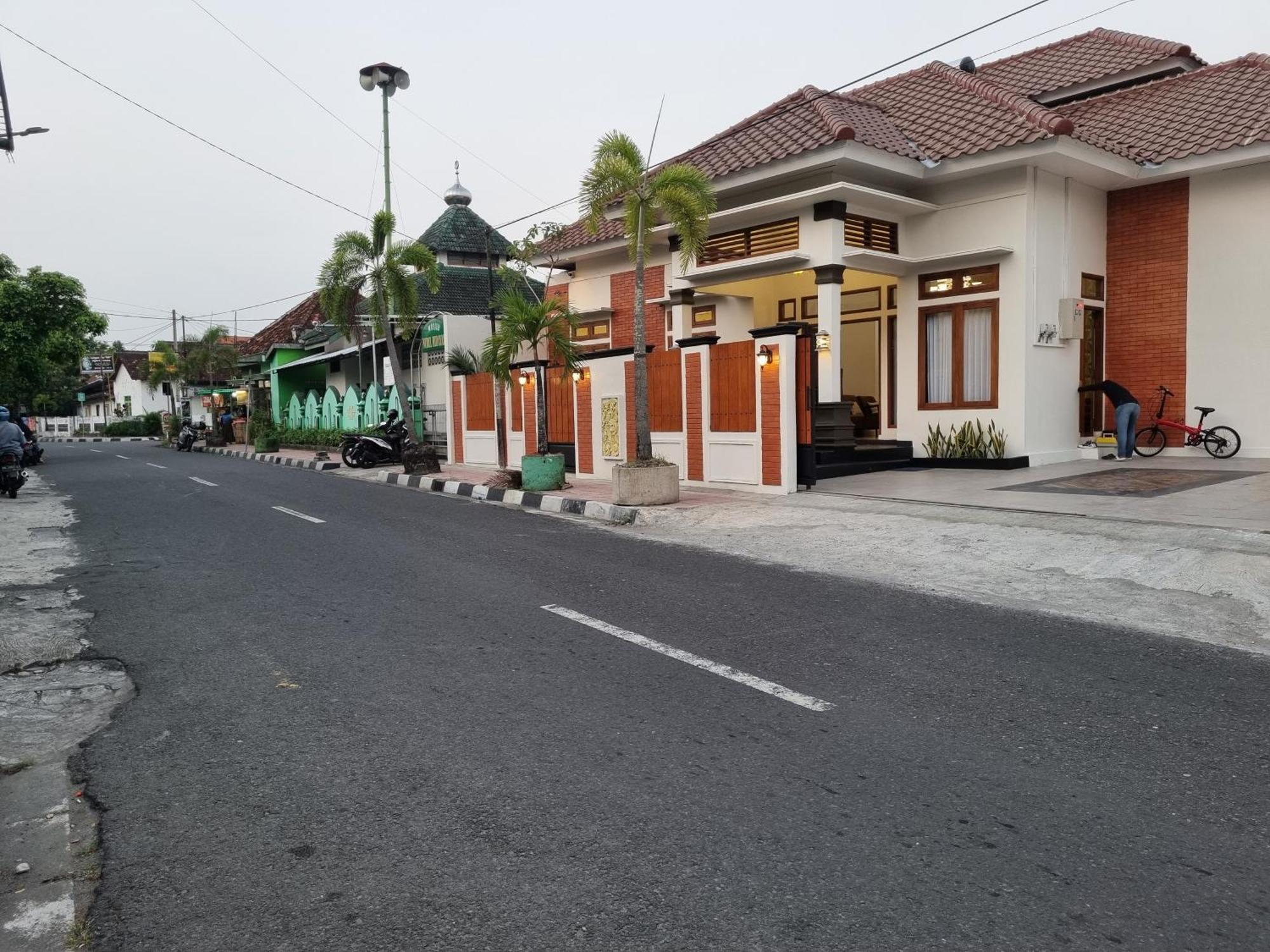 Griya Endika Syariah Hotel *